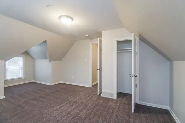 368 SPRUCE AVE Bensenville, IL 60106