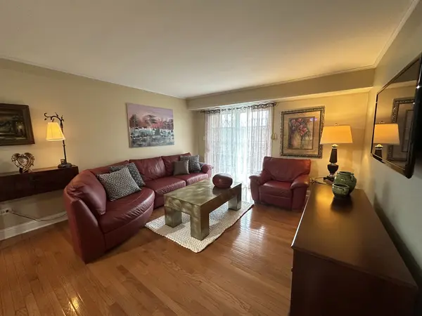 1633 N Windsor DR #314, Arlington Heights, IL 60005