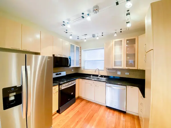 6507 N Greenview AVE #2, Chicago, IL 60626