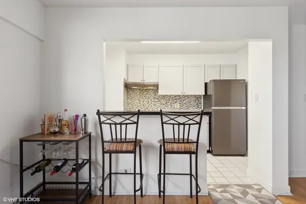 4960 N Marine DR #820, Chicago, IL 60640