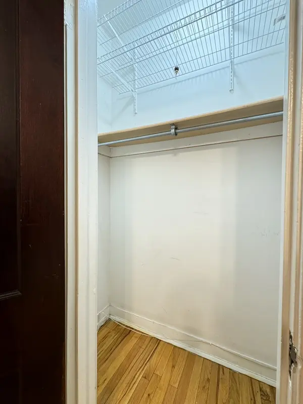 635 Garfield ST #2, Oak Park, IL 60304
