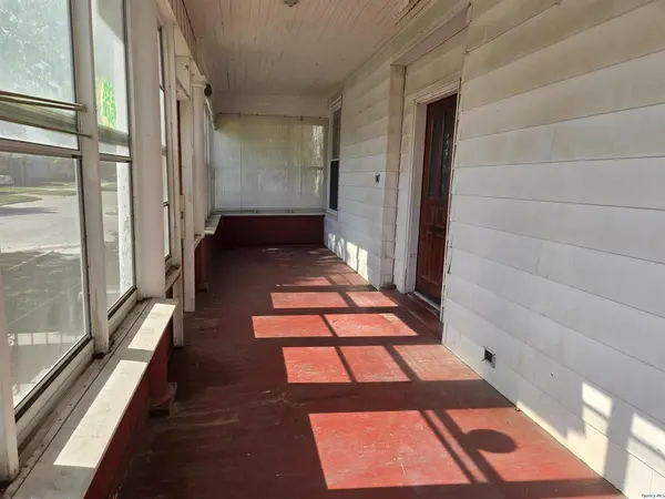 416 W 9th, Beardstown, IL 62618