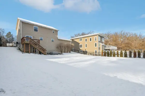 914 Norge Pkwy, Fox River Grove, IL 60021