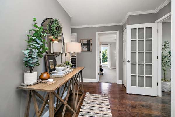 1470 Stonebridge TRL #2-4, Wheaton, IL 60189