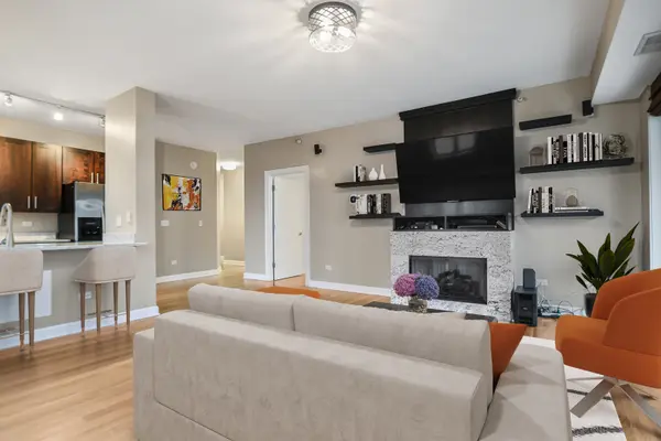 451 W Huron ST #908, Chicago, IL 60654