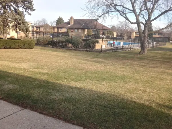 26 King Arthur CT #10, Northlake, IL 60164