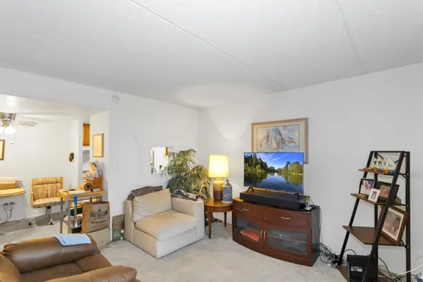 255 S West AVE #505, Elmhurst, IL 60126