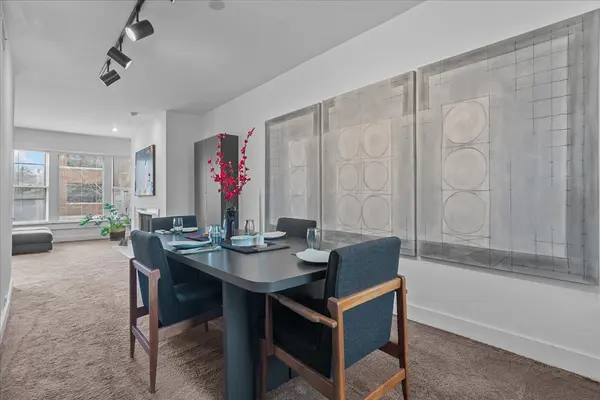 909 Michigan AVE #7, Evanston, IL 60202