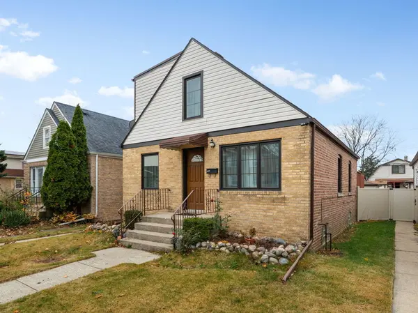 3704 N PACIFIC AVE, Chicago, IL 60634