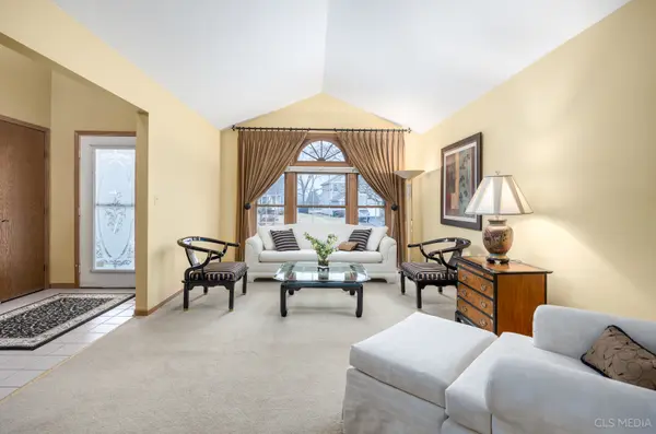 1670 Hampshire DR, Elk Grove Village, IL 60007