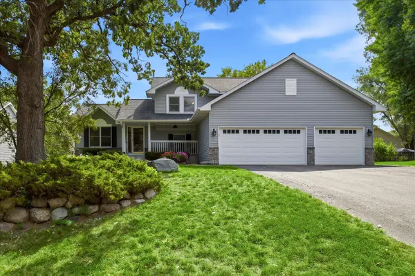 19858 Jaguar AVE, Lakeville, MN 55044