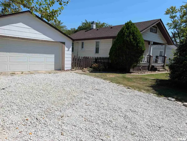1120 N Amos ST, Springfield, IL 62702
