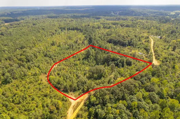 89 Hummingbird Ln, Lexington, TN 38351