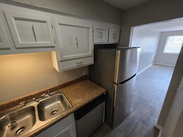 800 Anderson Lane #B6, Madison, TN 37115
