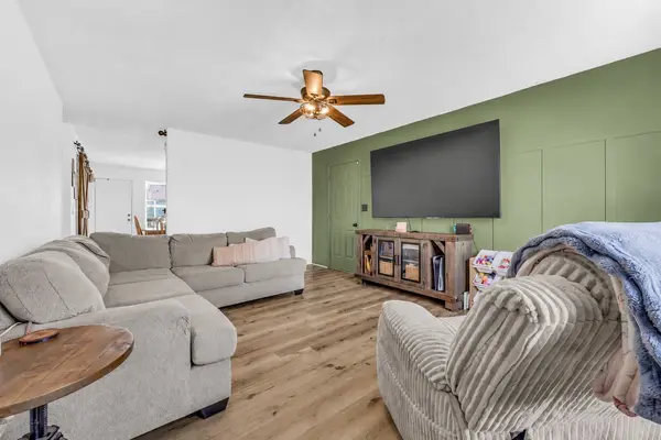 3220 N Senseney Cir, Clarksville, TN 37042