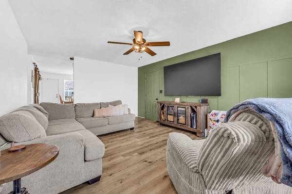 3220 N Senseney Cir, Clarksville, TN 37042