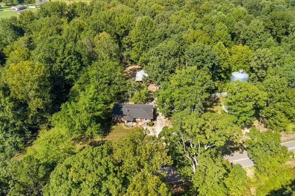 3770 Flatwoods Rd, Camden, TN 38320