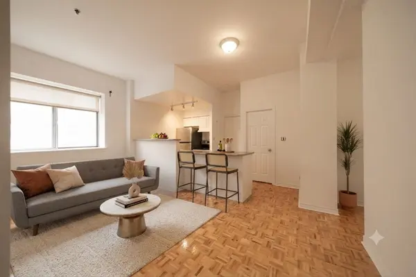 1407 Dupont ST #204, Toronto W02, ON M6H 4J7
