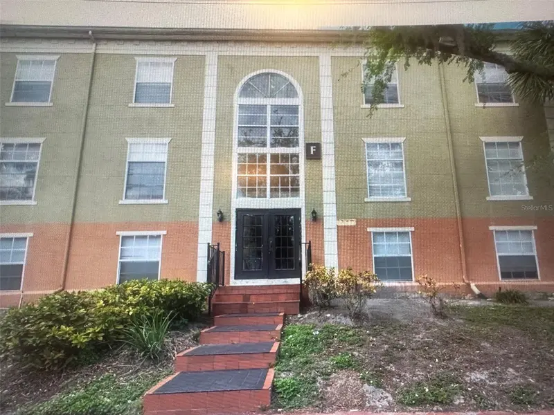 4007 VERSAILLES DR #4007F, Orlando, FL 32808