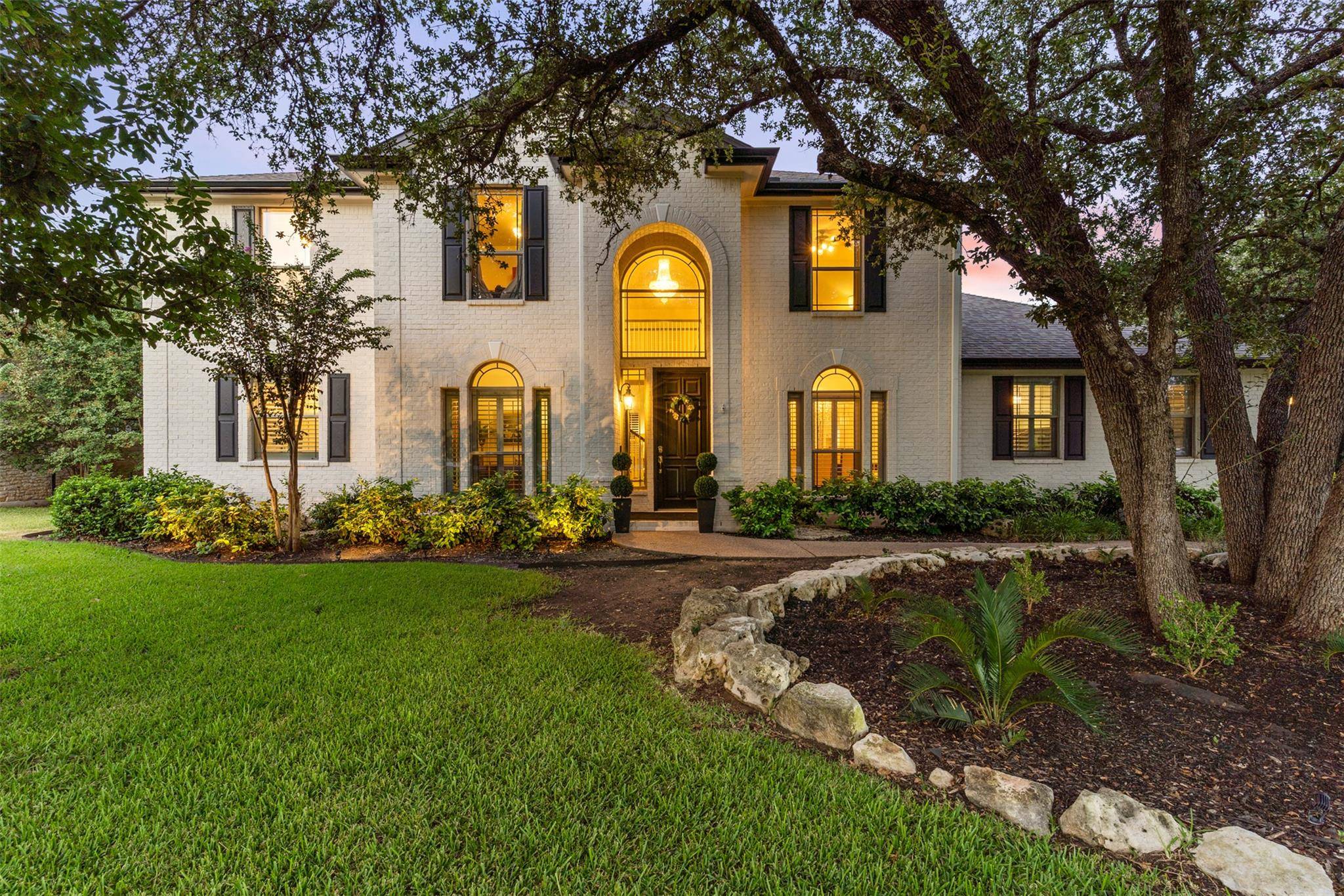 842 Sunfish ST, Lakeway, TX 78734