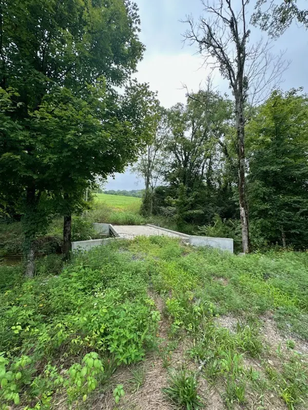 772 Rock Bridge Rd, Bethpage, TN 37022