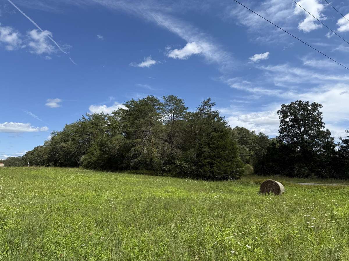 11 Newton Road, Crossville, TN 38572