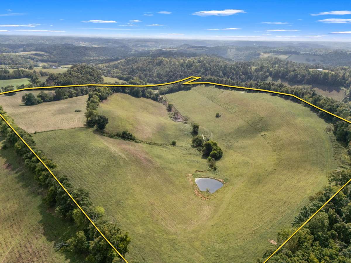 692 Anderson Rd, Shelbyville, TN 37160