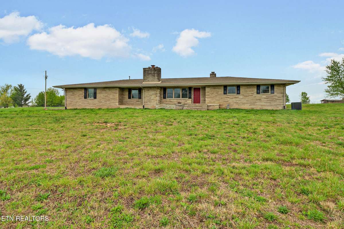 1128 Allardt Hwy, Jamestown, TN 38556