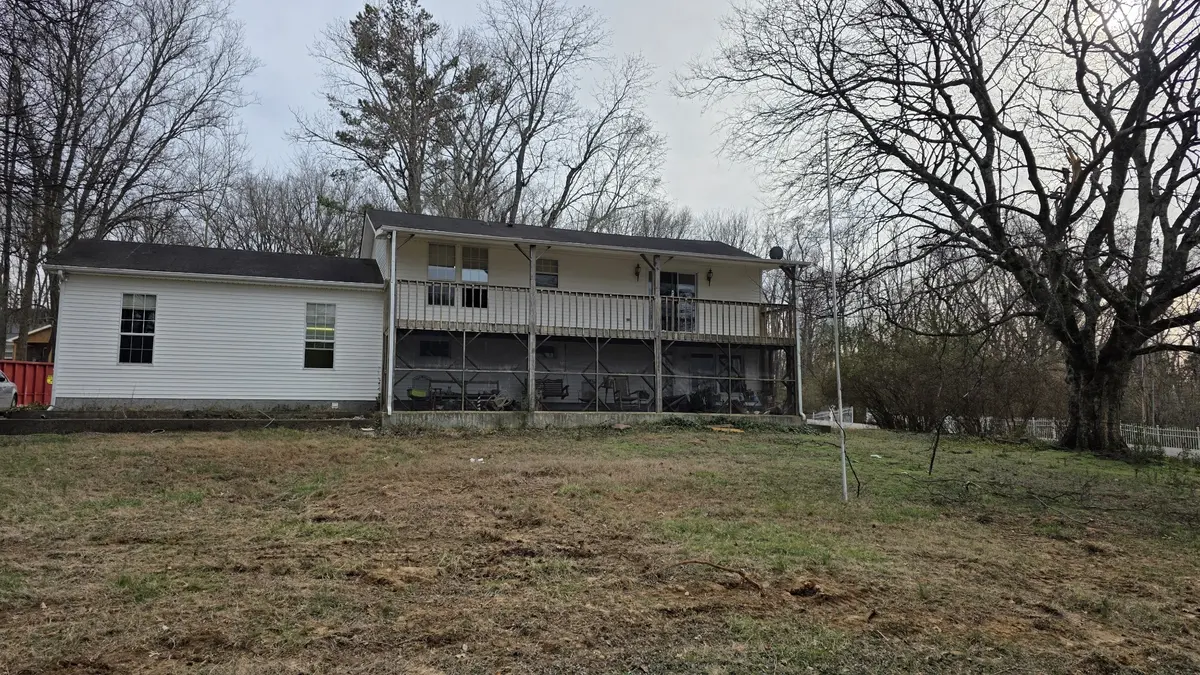 136 Riverside Dr, Mount Juliet, TN 37122