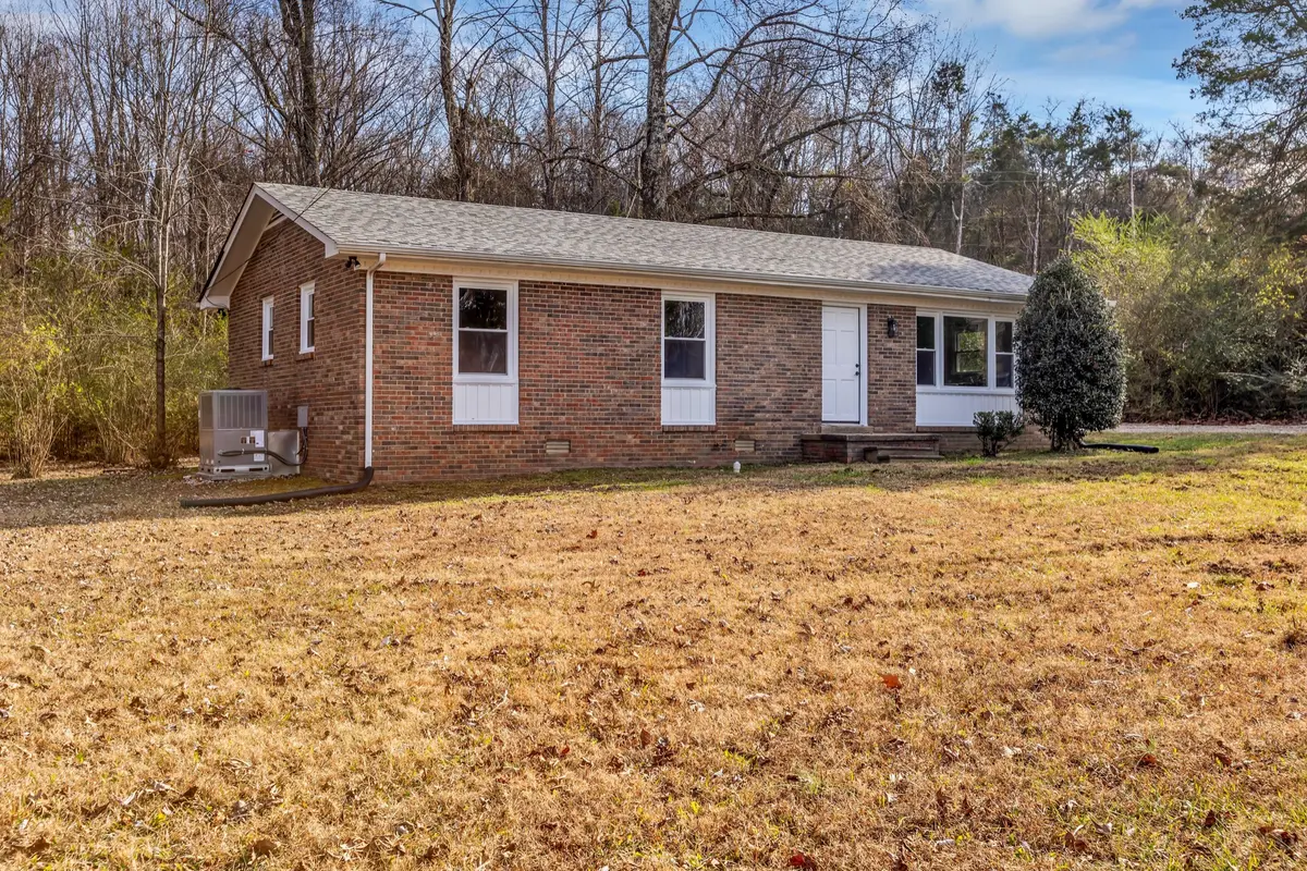 105 Sherry Ln, Dickson, TN 37055