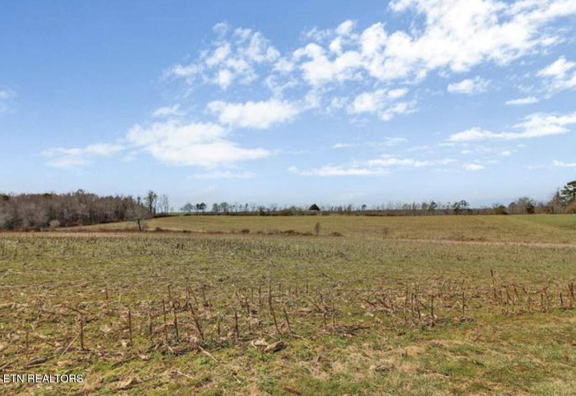 5 John Henry Smith Rd, Jamestown, TN 38556