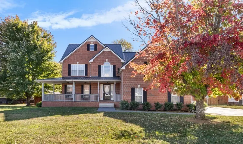 810 Fire Break Dr, Clarksville, TN 37040