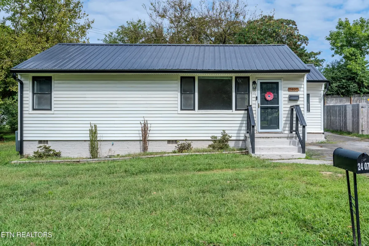 2407 Upland Ave, Knoxville, TN 37917