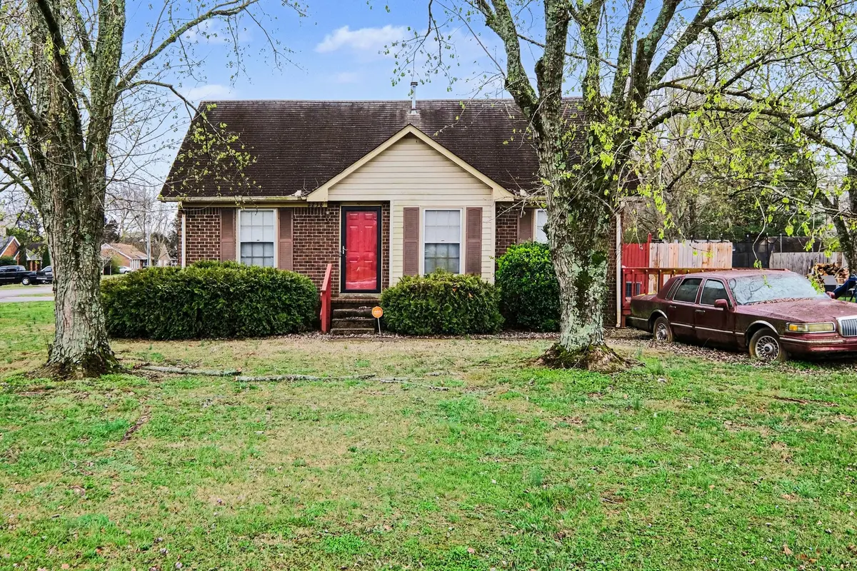 2236 Patriot Dr, Murfreesboro, TN 37130
