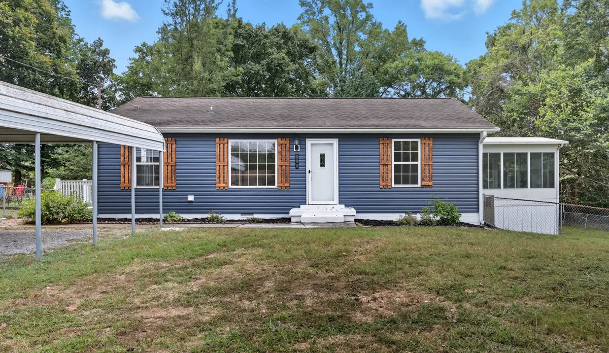 800 Helton Dr, Clarksville, TN 37042
