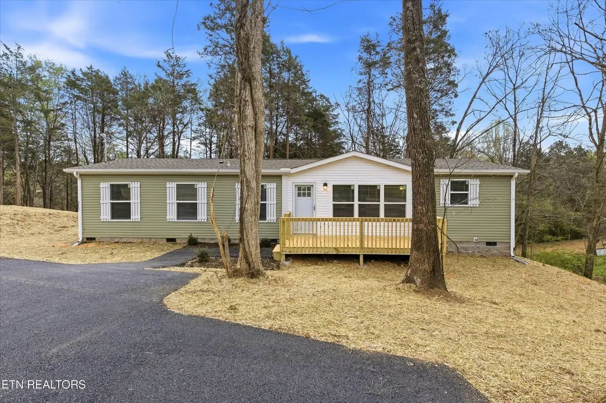191 Pinecrest Drive, Loudon, TN 37774