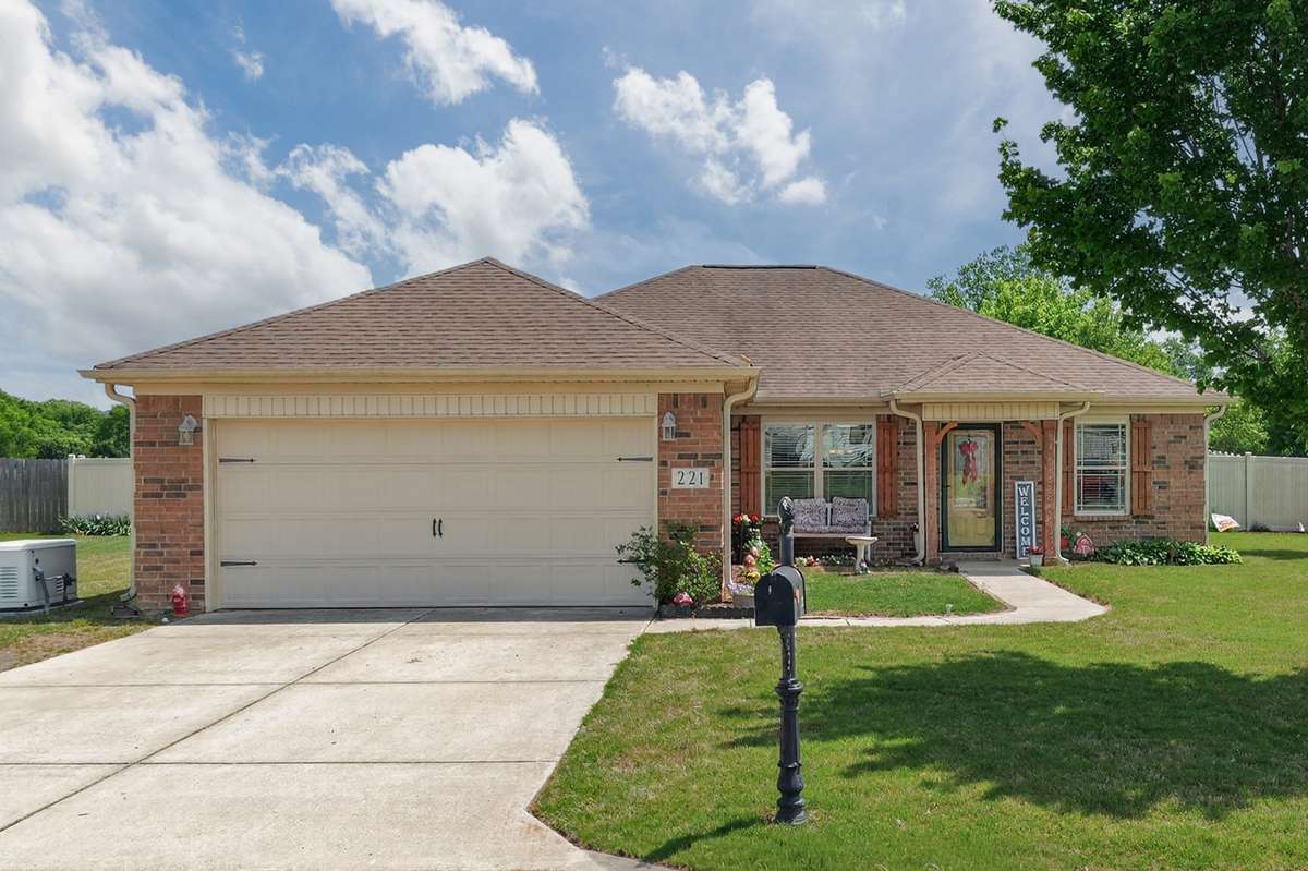 221 Masters Way, Fayetteville, TN 37334