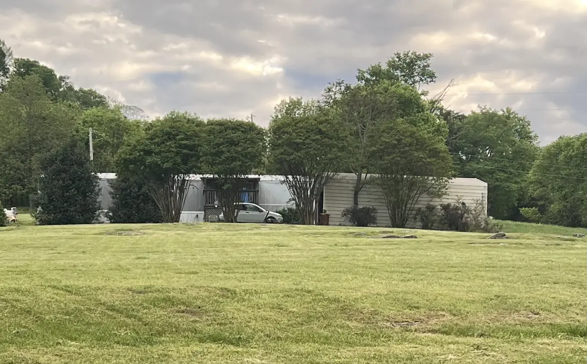 23 Preston Ln, Elmwood, TN 38560