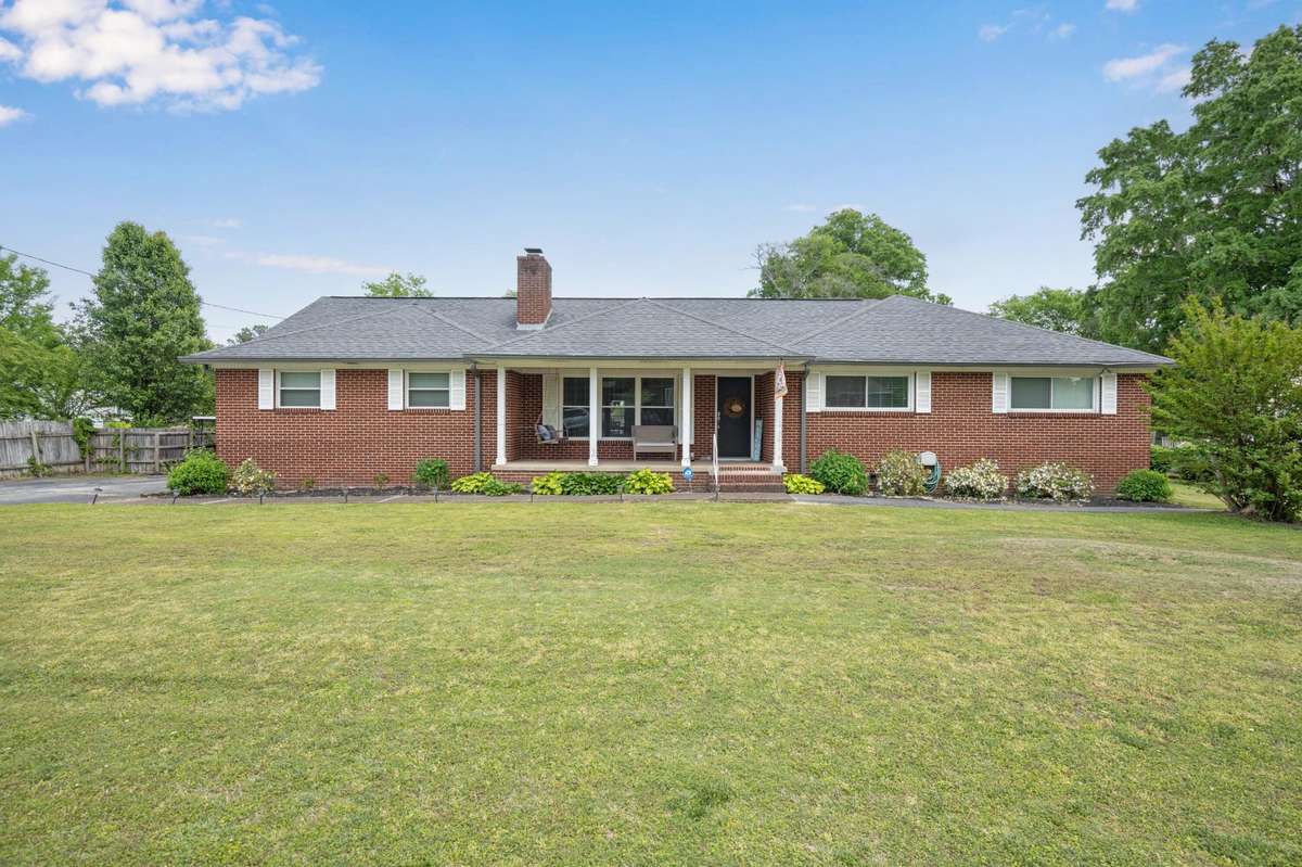 502 S Sweetbriar Avenue, Chattanooga, TN 37412