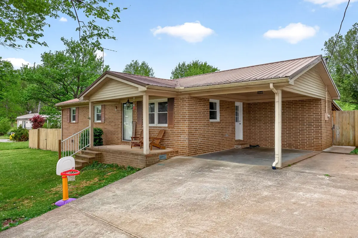 237 Armstrong Rd, Doyle, TN 38559