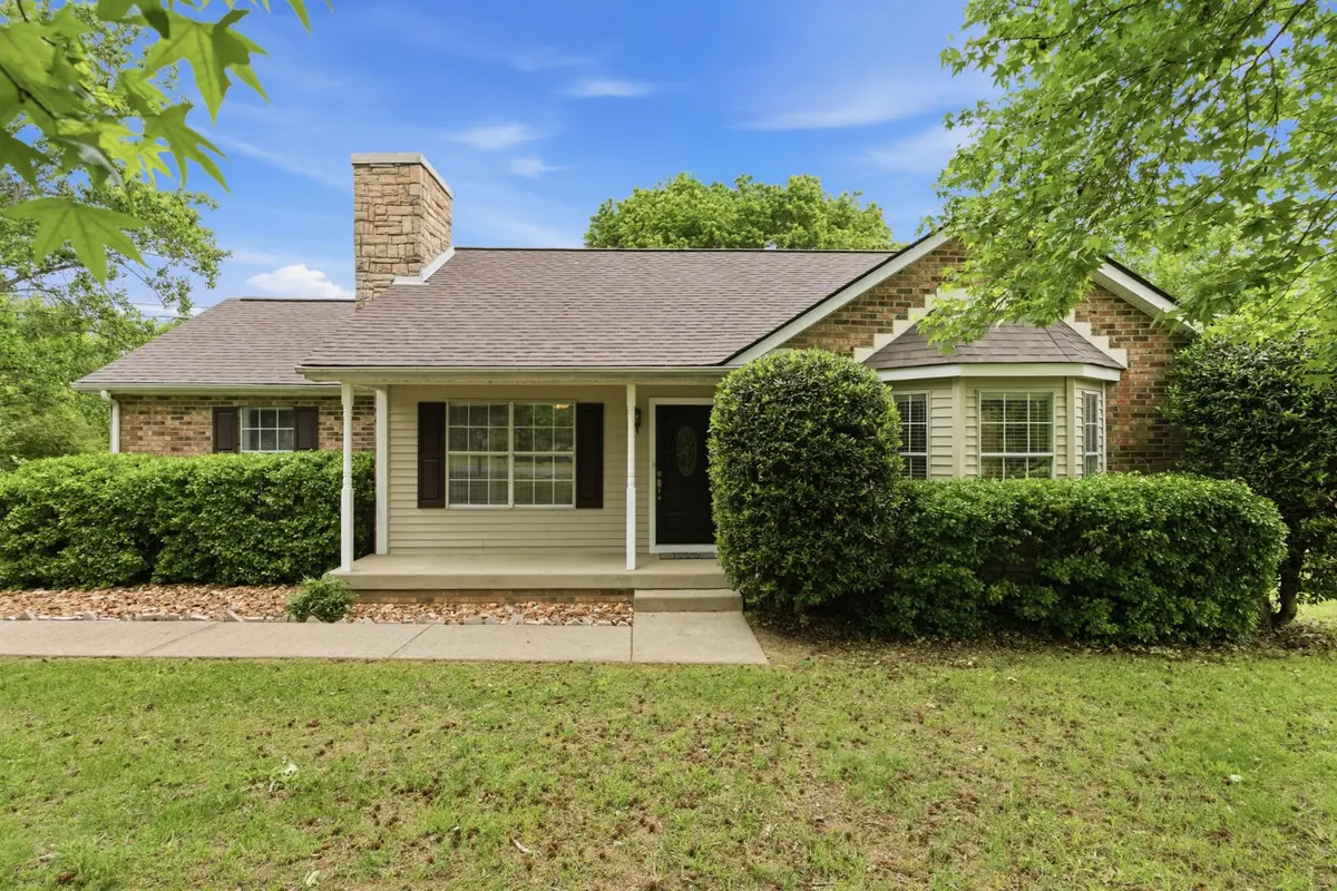 1019 Willowbank Dr #S, Ashland City, TN 37015