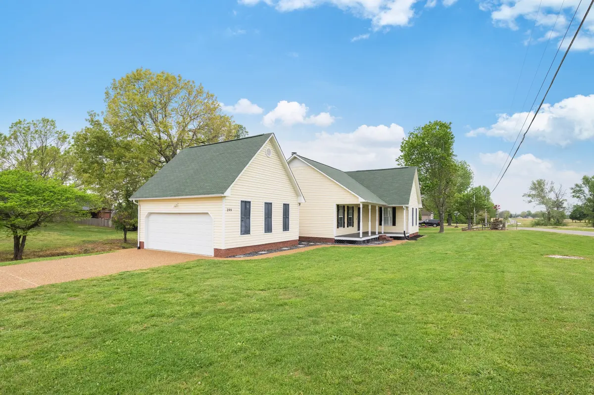 199 Stanfill Rd, Lexington, TN 38351