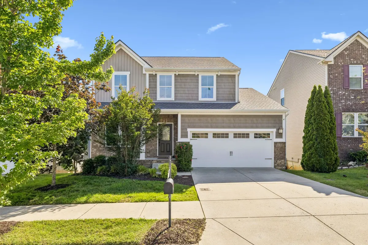 557 Wolfeboro Ln, Nashville, TN 37221