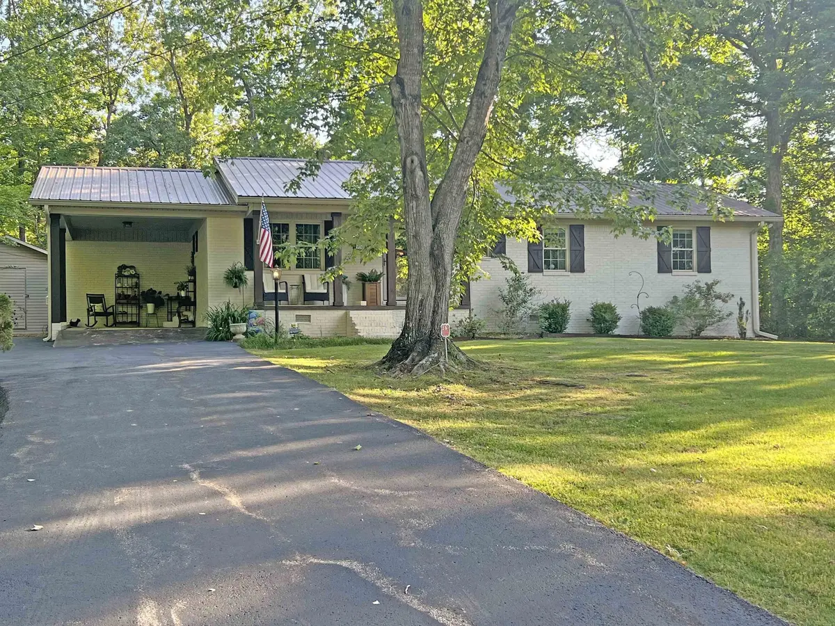 950 Hwy 203, Savannah, TN 38372