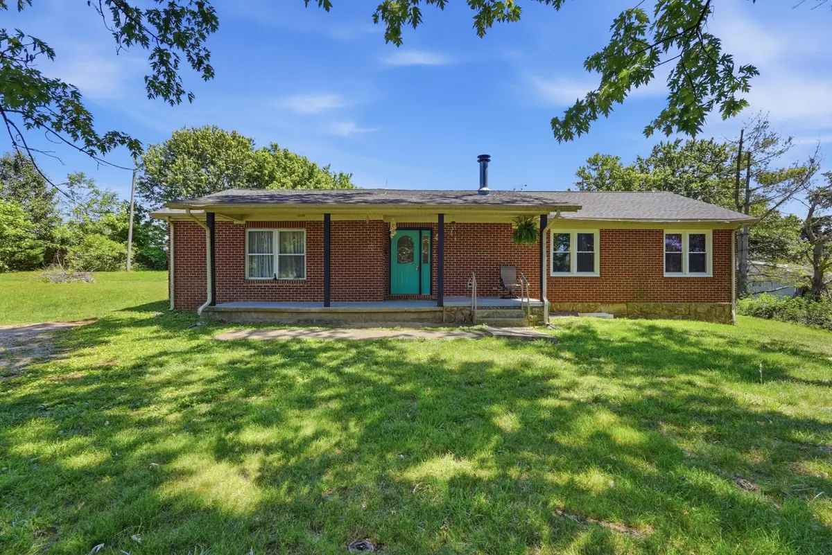 2985 Plum Creek Rd, Sparta, TN 38583