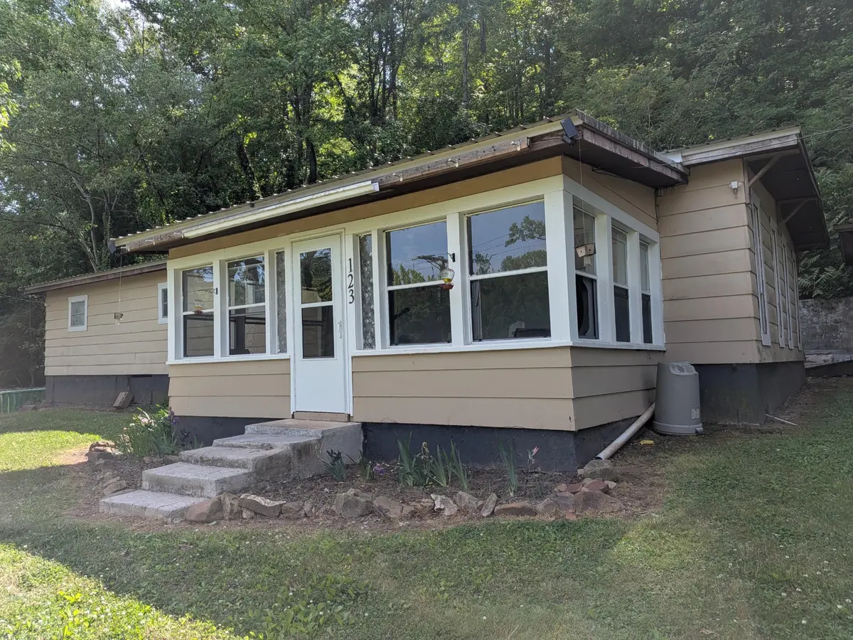 123 Hard Rector Lane, Spring City, TN 37381