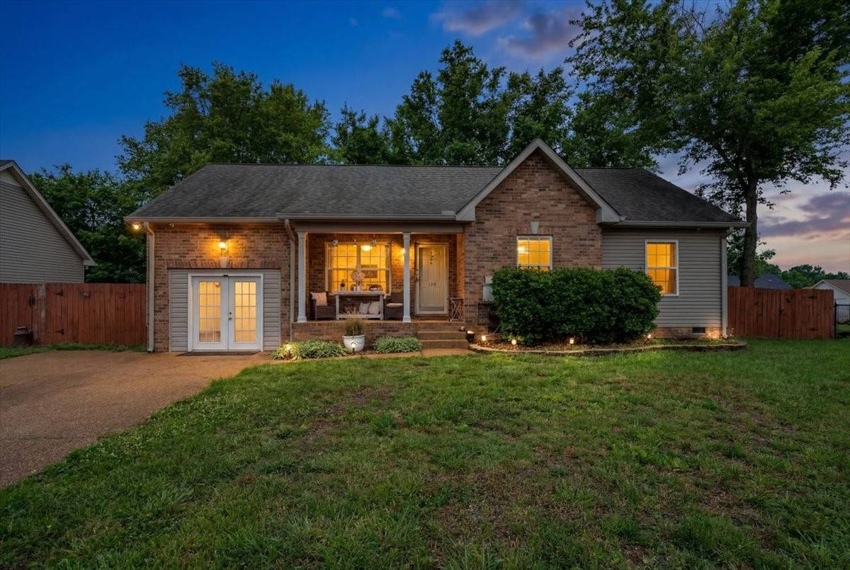 102 Atwood Ct, Lebanon, TN 37087
