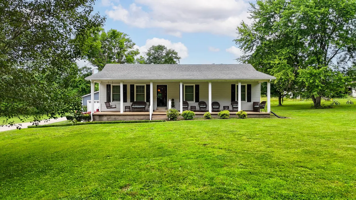 102 Printwood Drive, Dickson, TN 37055