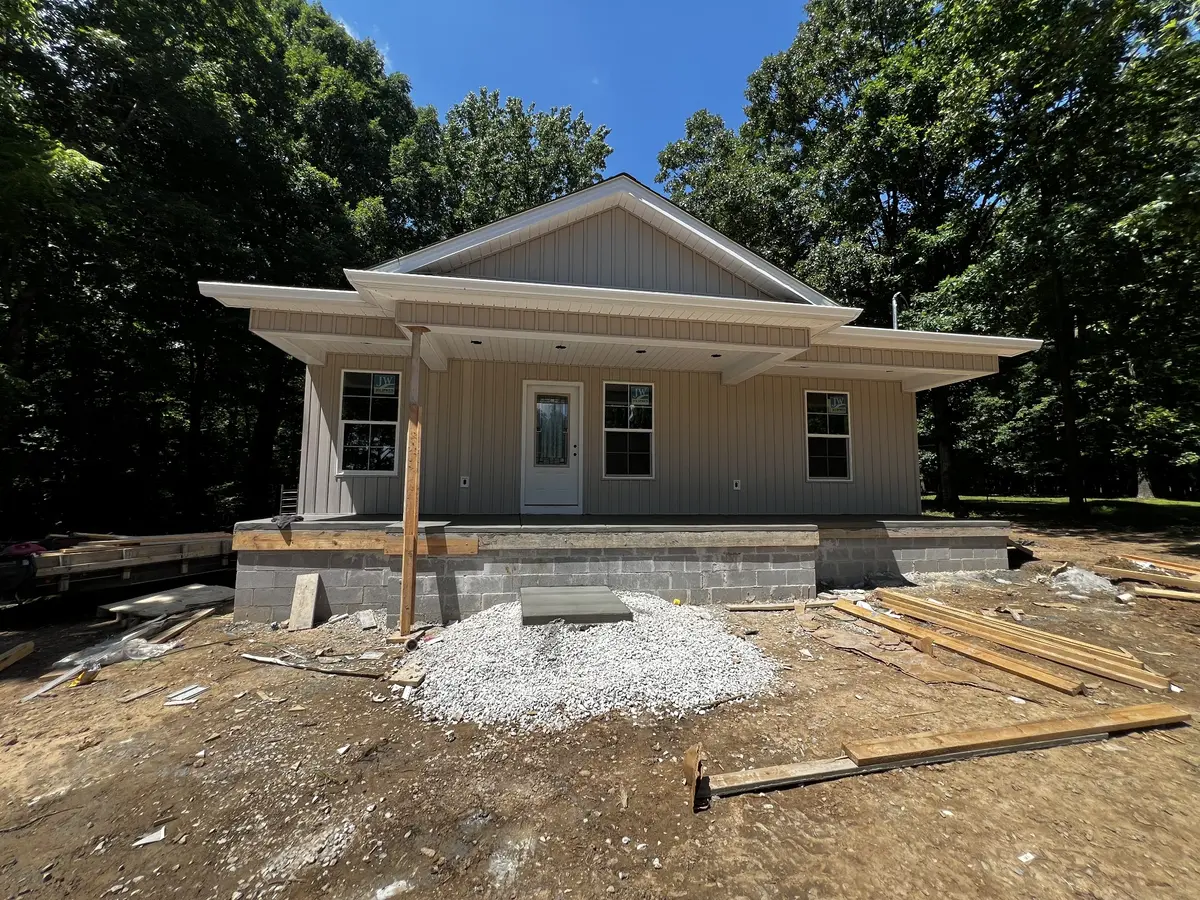 1540 Rock creek Rd, Estill Springs, TN 37330
