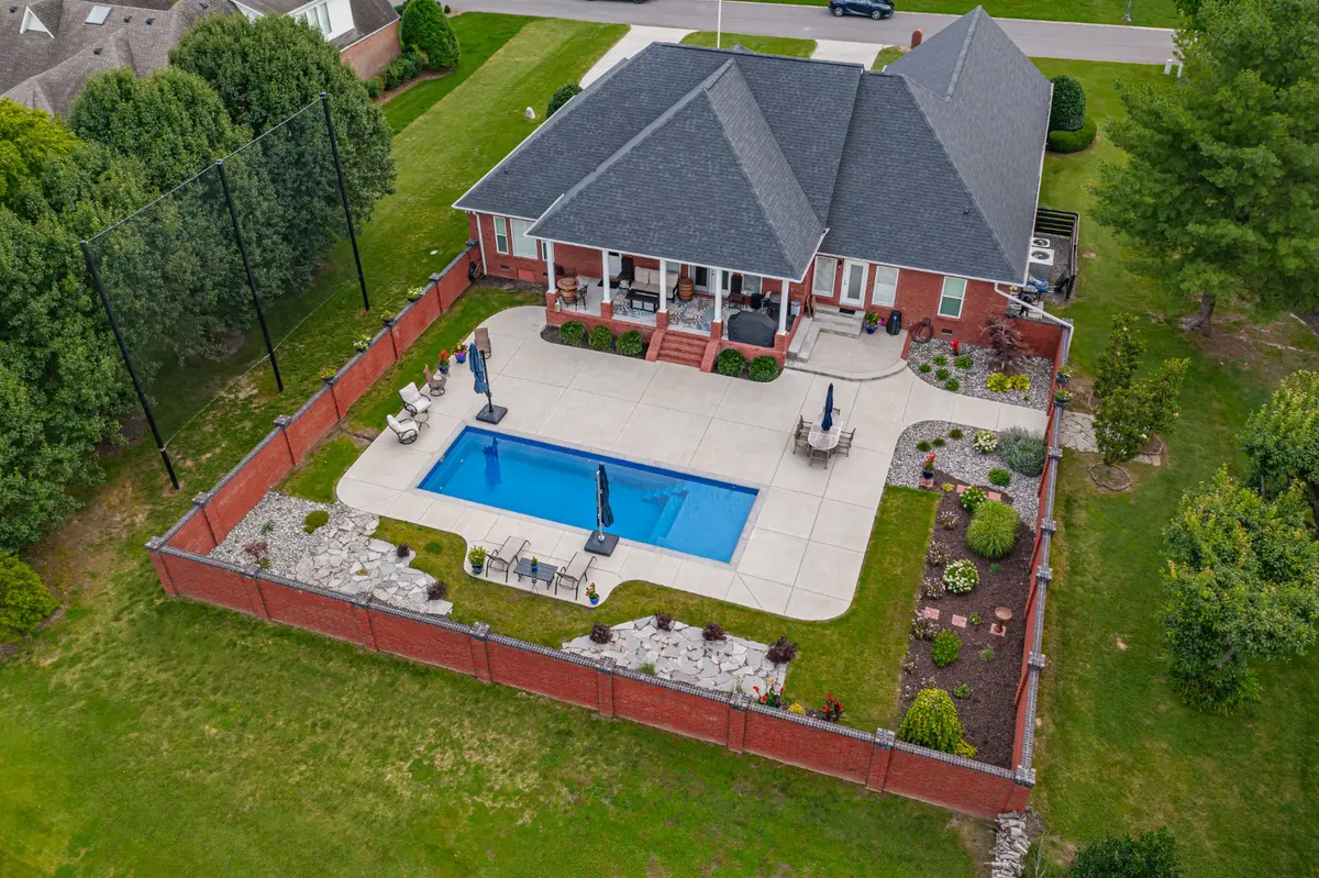 300 WILLOWBROOK DRIVE, Manchester, TN 37355